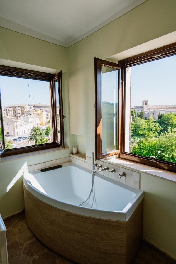 La Casa Delle Api Bed & Breakfast Offida Bagian luar foto