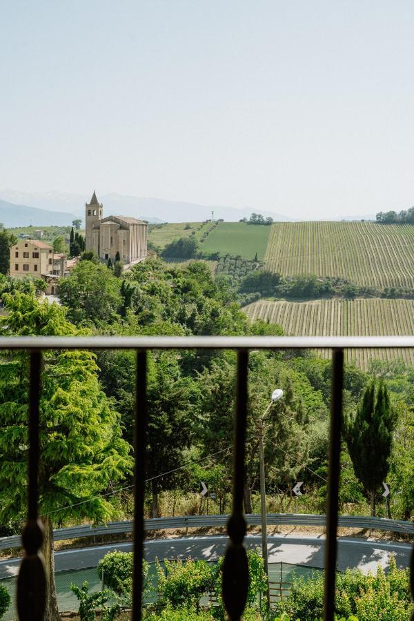 La Casa Delle Api Bed & Breakfast Offida Bagian luar foto