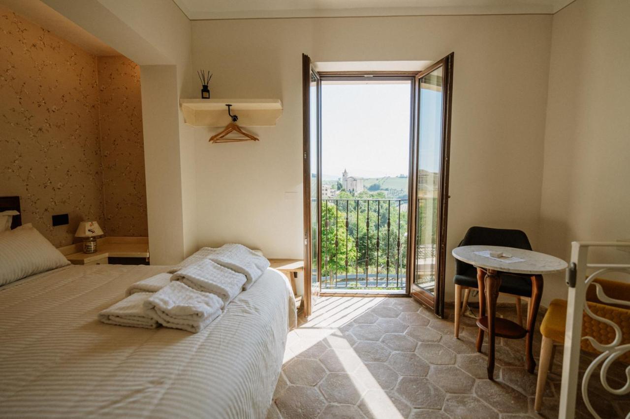 La Casa Delle Api Bed & Breakfast Offida Bagian luar foto