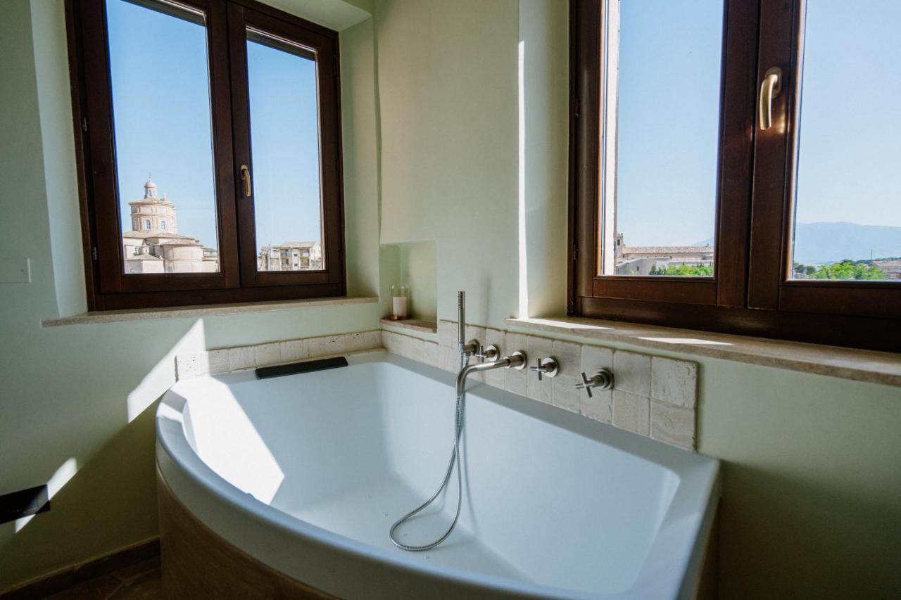 La Casa Delle Api Bed & Breakfast Offida Bagian luar foto