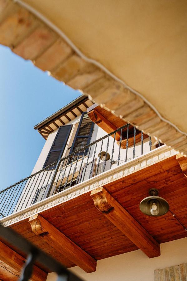 La Casa Delle Api Bed & Breakfast Offida Bagian luar foto